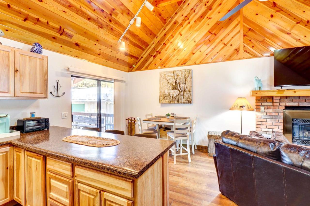 Lakeside Cabin Rental With Hot Tub - Close To Hiking Pinetop-Lakeside Eksteriør bilde